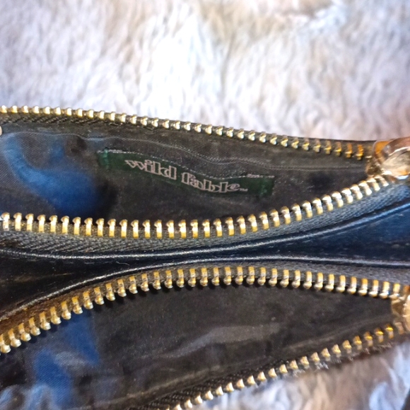 WILD FABLE Cowhide Print Change Purse with Charm - Picture 4 of 4